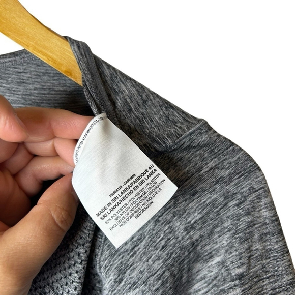 NIKE Women’s Gray DRI-FIT Knit Mesh Running Long Sleeve Active Top Size Medium - Picture 7 of 14